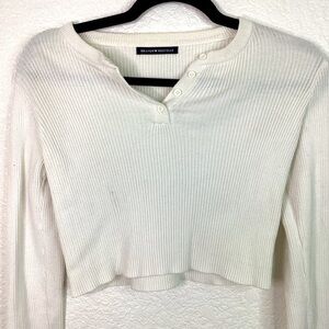 BRANDY 🖤 MELVILLE‎ SIZE S WHITE TOP LONG SLEEVES BLOUSE GUC